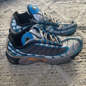 Nike Air Max Plus premium photo blue with Blue and Orange Accents size 8